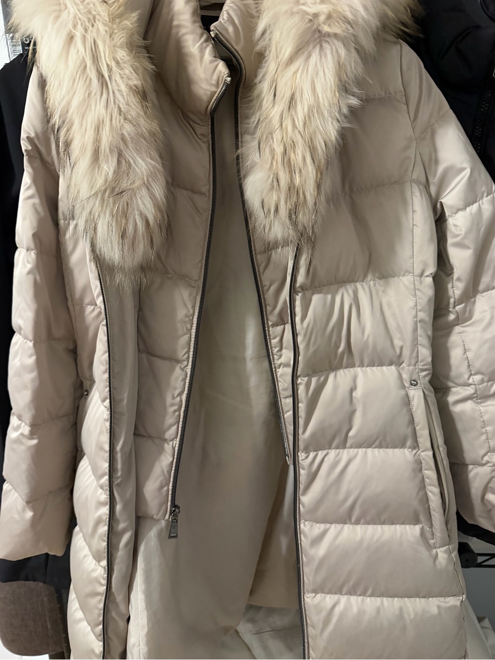 Elie Tahari Light Beige Jacket